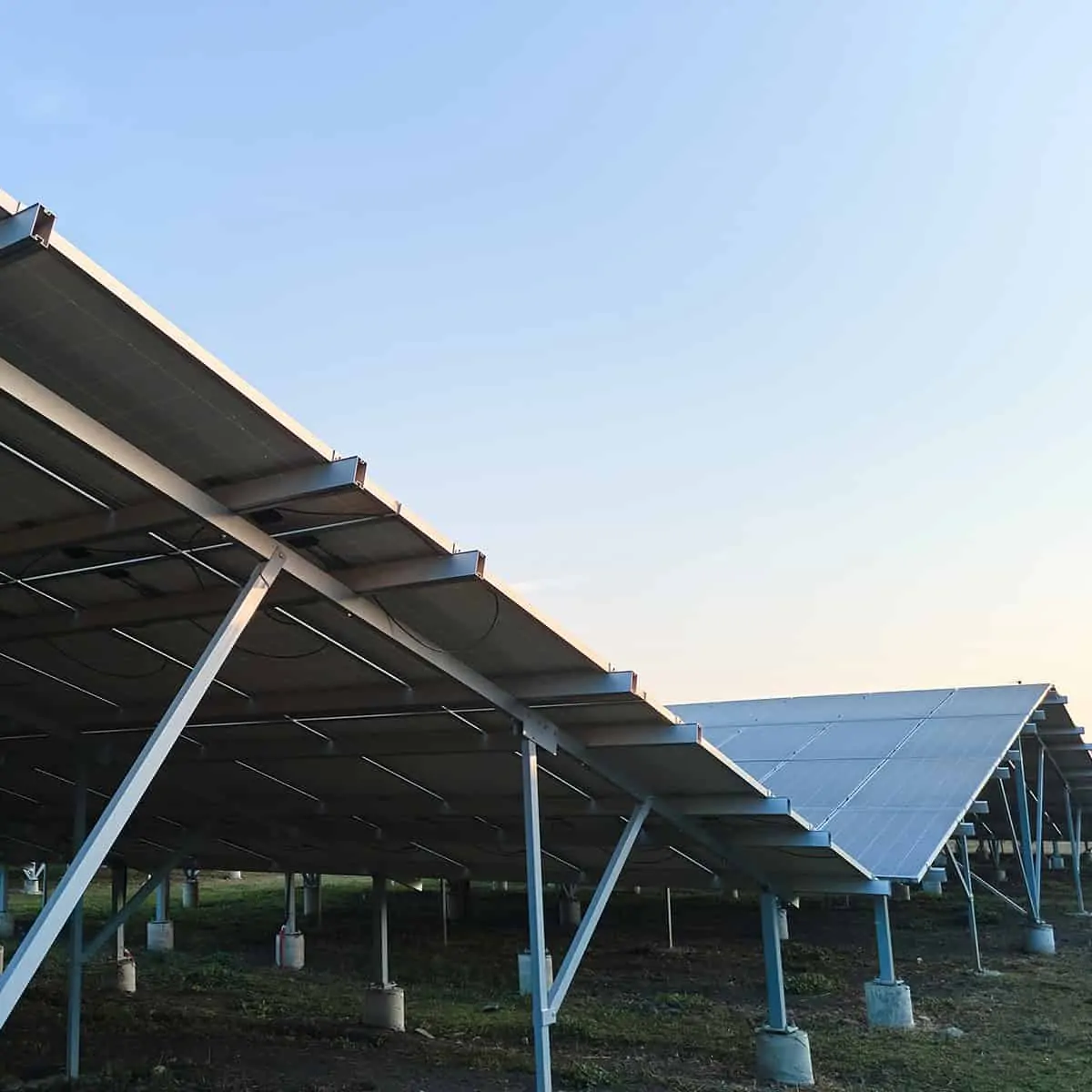 Photovoltaik Betonsockel – flexibel, zuverlässig und umweltfreundlich Photovoltaik Betonsockel – flexibel, zuverlässig und umweltfreundlich