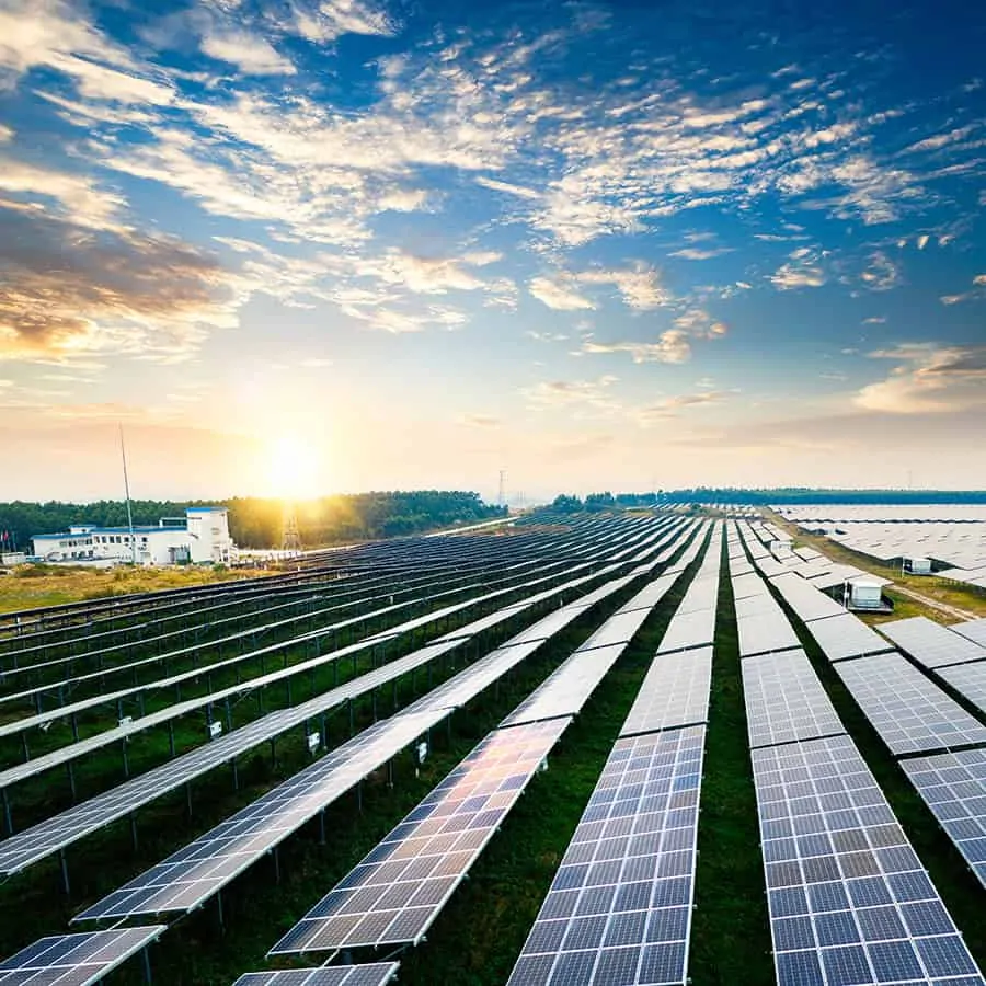 Wir treiben das Wachstum der Solarenergie mit zuverlässigen Freiflächen-Montagesystemen voran Wir treiben das Wachstum der Solarenergie mit zuverlässigen Freiflächen-Montagesystemen voran